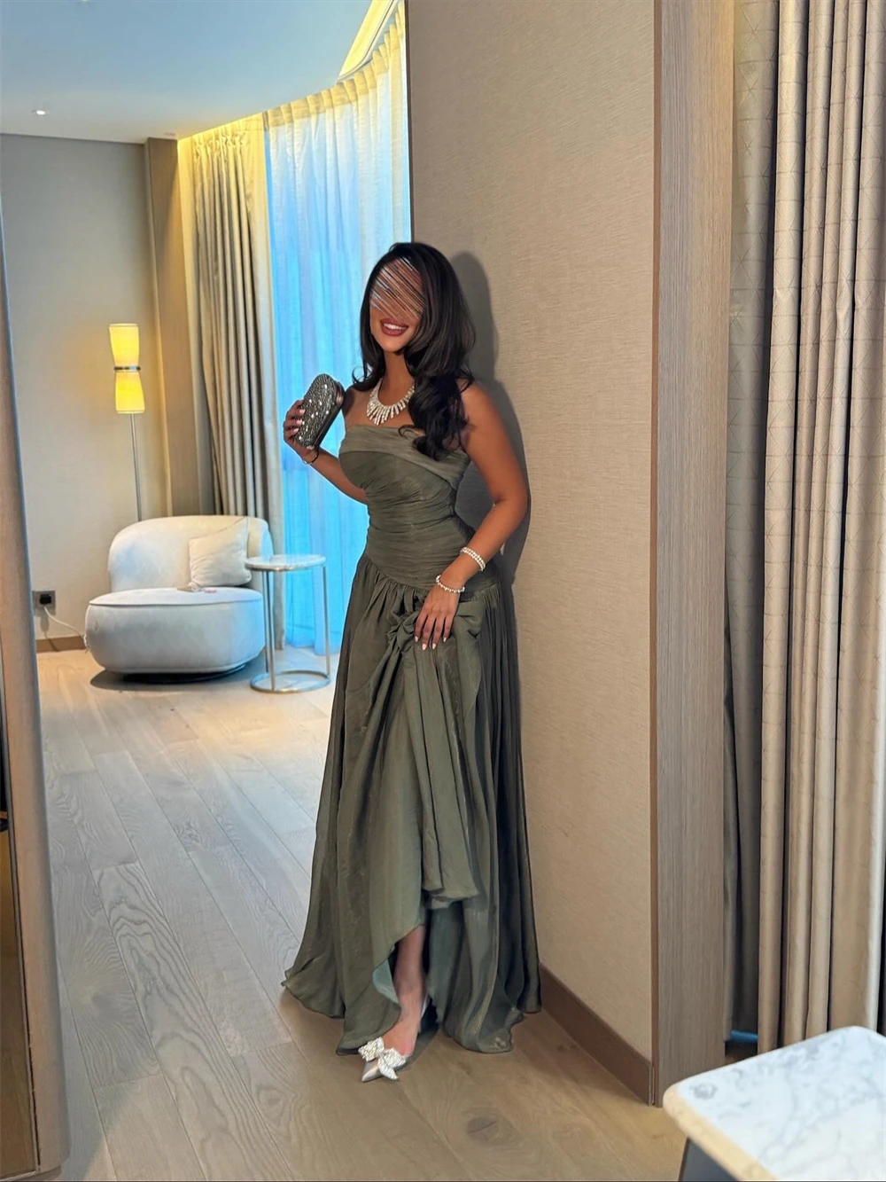 فستان سهرة كلاسيكي كلاسيكي من الأورجانزا باللون الأخضر مخصص بدون حمالات بدون أكمام فساتين المشاهير ناعمة مستقيمة سويب تراين للحفلات الراقصة #3