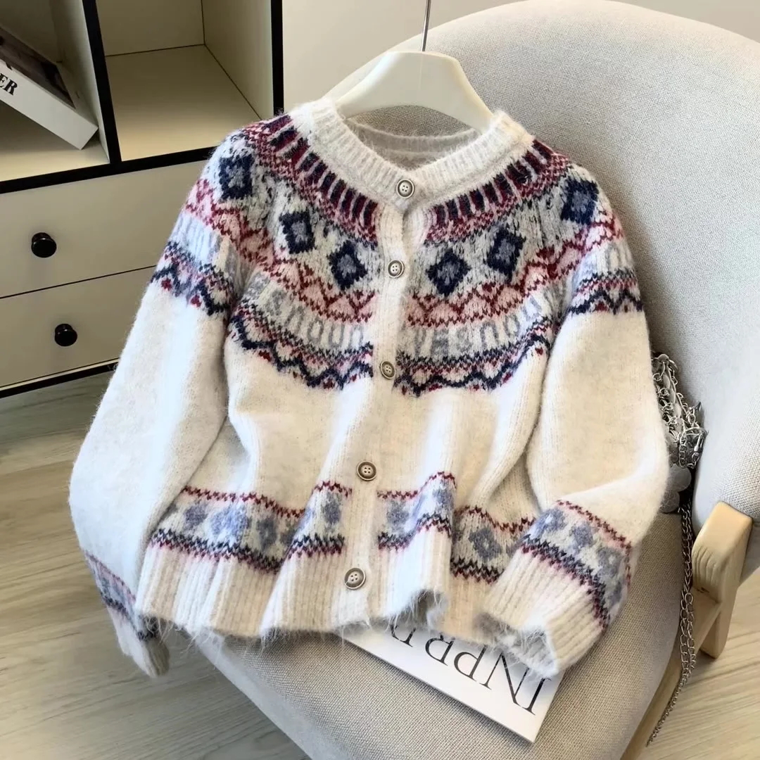 

Women's White Pattern Cardigan Knit Sweater Korean Style Vintage 2000s Y2k Knitwear Loose Long Sleeves Cashmere Sweater Autumn
