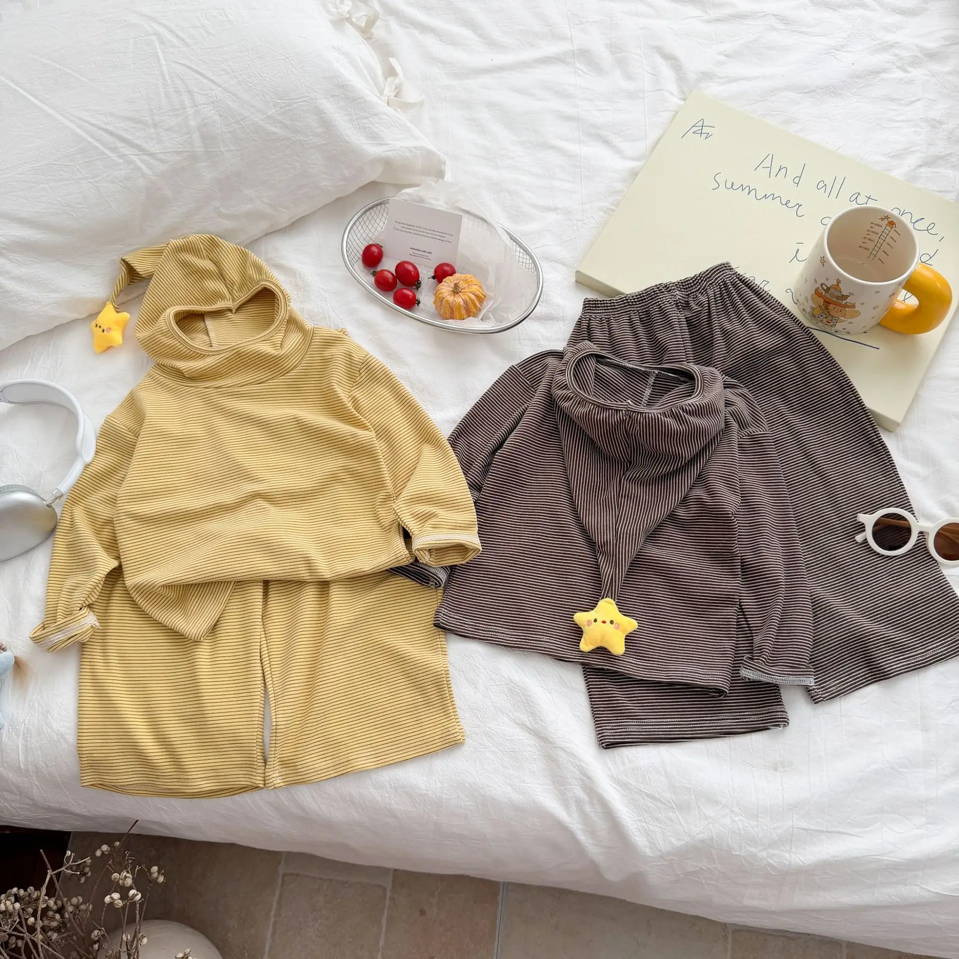 Kinder Jungen Mädchen Gestreifte Kleidungssets 2026 Neue Herbst Niedliche 3D-Stern-Dekoration Kapuzen-Langarm-Oberteil+Hose 2-teiliges Freizeit-Outfit für Kinder – Detail 5