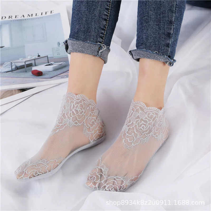 NEW Women Leaves Lace Invisible Socks Thin Ladies Lace Boat Socks Hollow Non-slip Shallow Socks Women