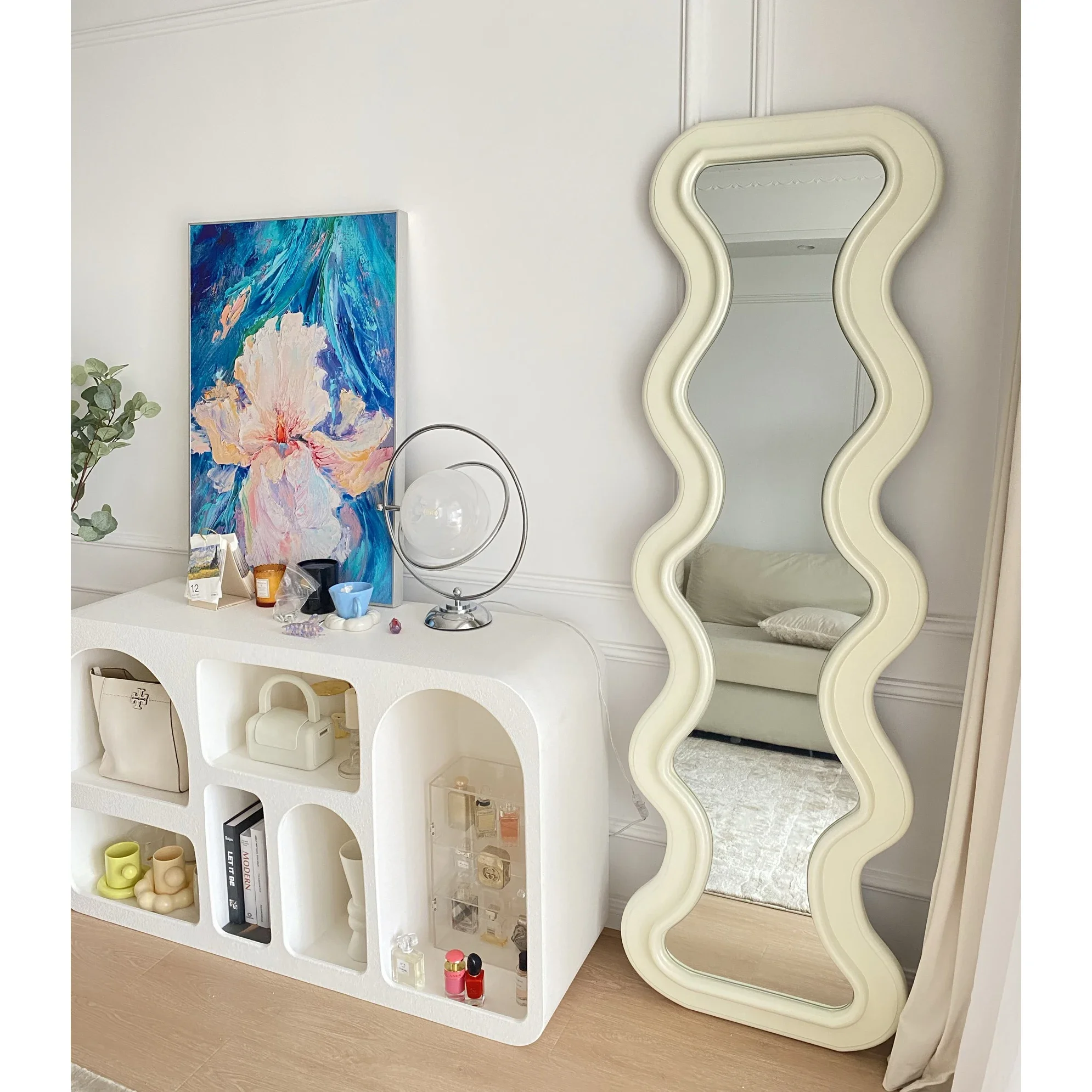 Artistic Design of Waveform Full-length Floor-to-floor Vertical Special-shaped Home online celebrity Mirror