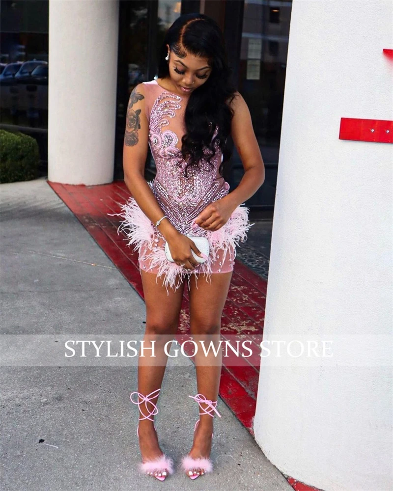 Pink Handmade Beads Crystal Mini Cocktail Dress For Black Girl Feather Short Prom Dresses Mermaid Birthday Gowns 2024 Customized