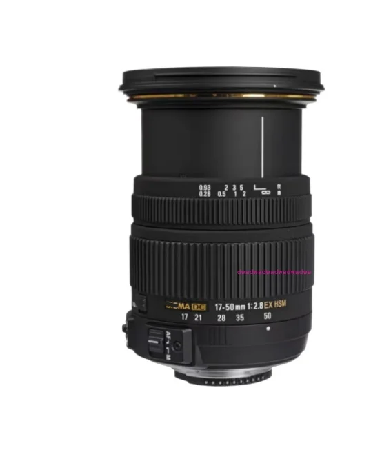عدسة تكبير قياسية بفتحة كبيرة 17-50 مم f/2.8 EX DC OS HSM FLD