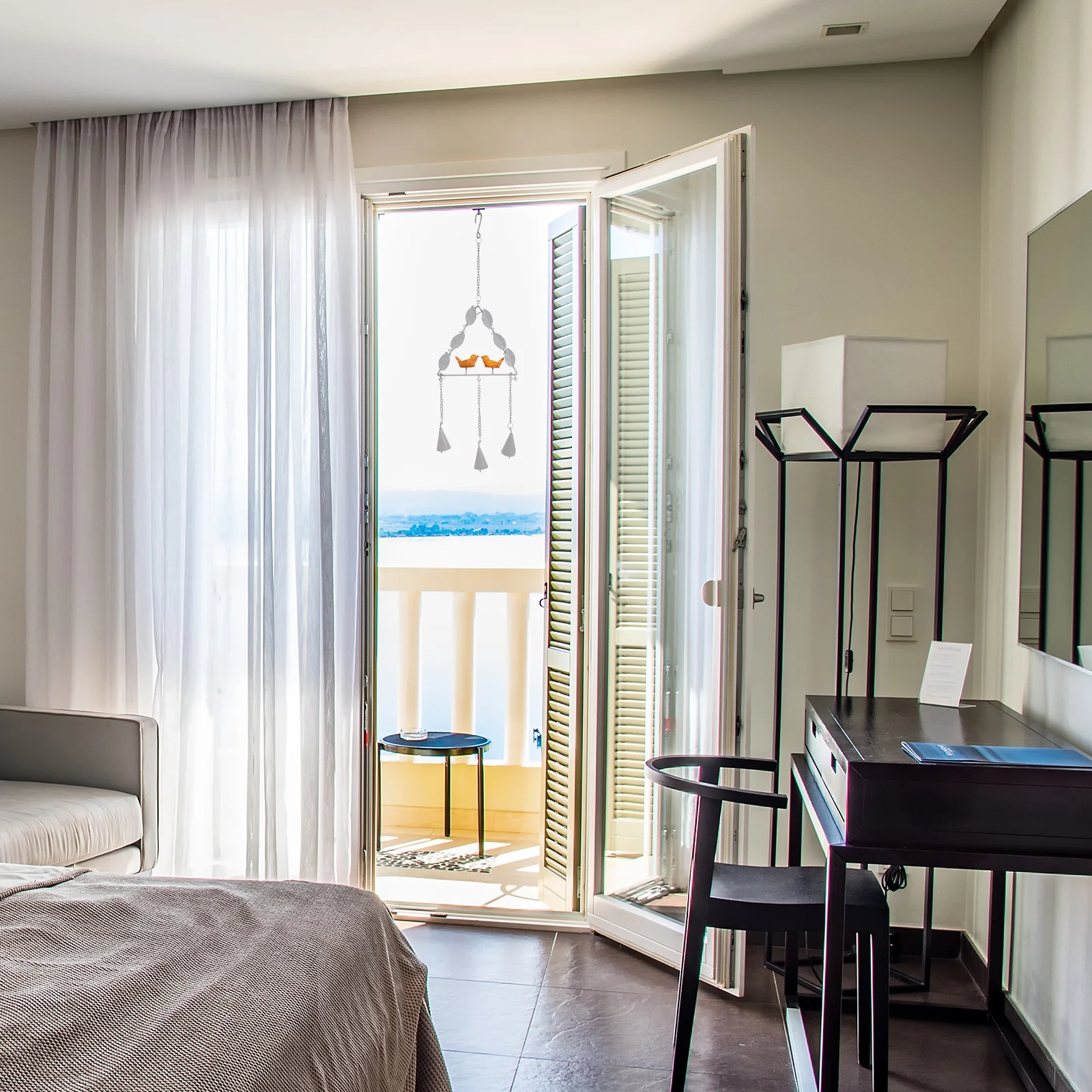 

Iron Wind Chimes Creative Triangle Shape Metal Bird Wind Bells Decorative Hanging Pendant for Room Window Garden Decoration