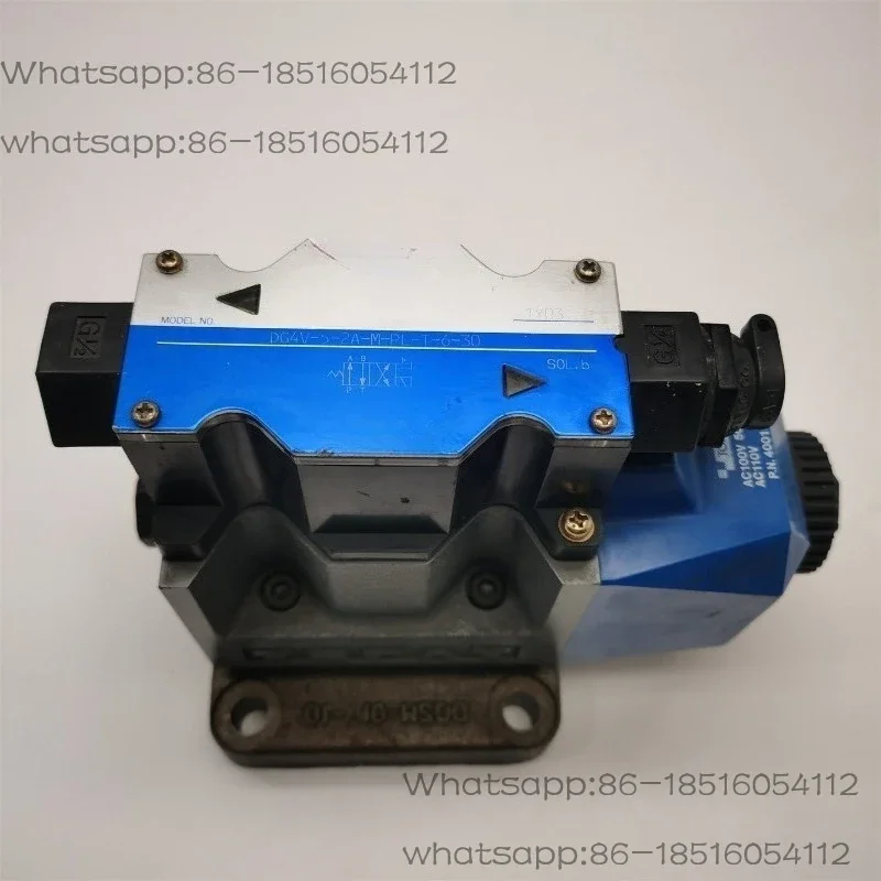DG4V-5-2A-M-PL-T-6-30 AC110V solenoid valve, brand new without original packaging, a little bump on the side