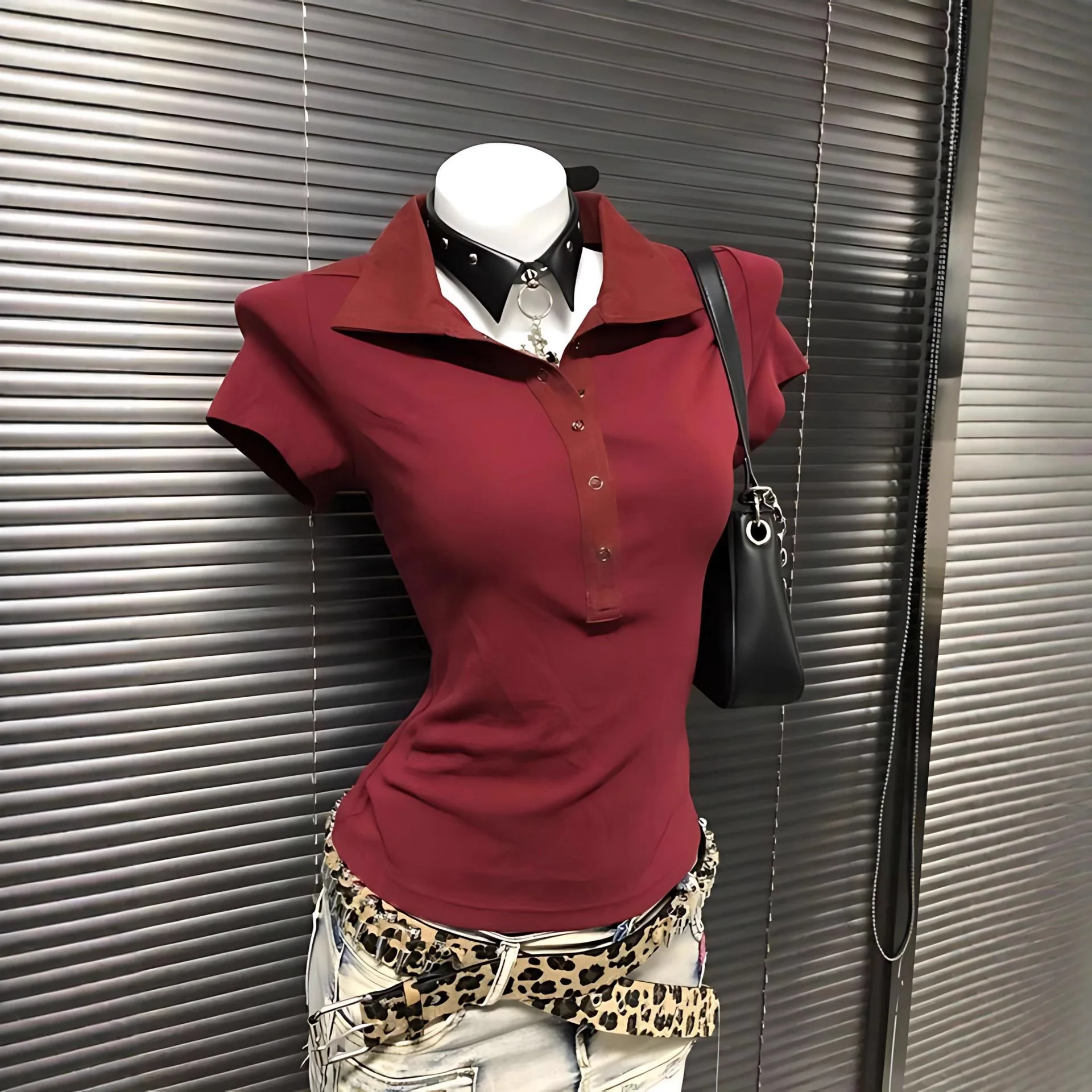 الخريف مزاجه أنيقة موضة الاتجاه تصميم الشعور قميص بولو بأكمام قصيرة المرأة تي شيرت سليم صالح قمة الموضة Y2K ايمو