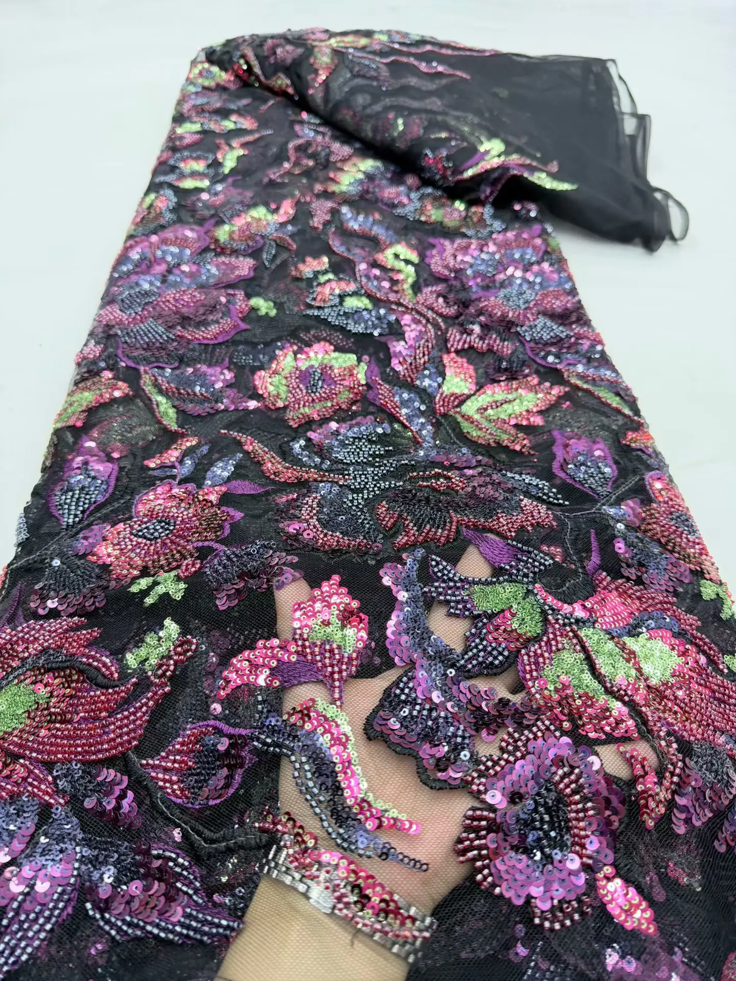 

Высококачественная нигерийская африканская тюлевая кружевная ткань с пайетками и вышивкой, французский гипюр, для свадебных и праздничных платьев, расшитая бисером, 5 ярдов, 2026 год