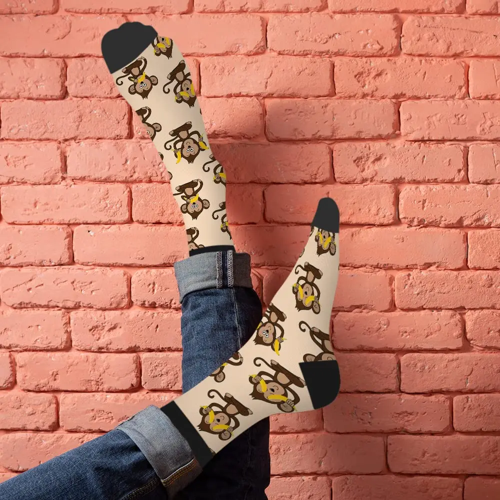 Cartoon Monkey Funny Socks Cute Animal Wildlife Monkeys and Banana Casual Crew Socks Contrast Color Design for Women Men Gift — zdjęcie 6
