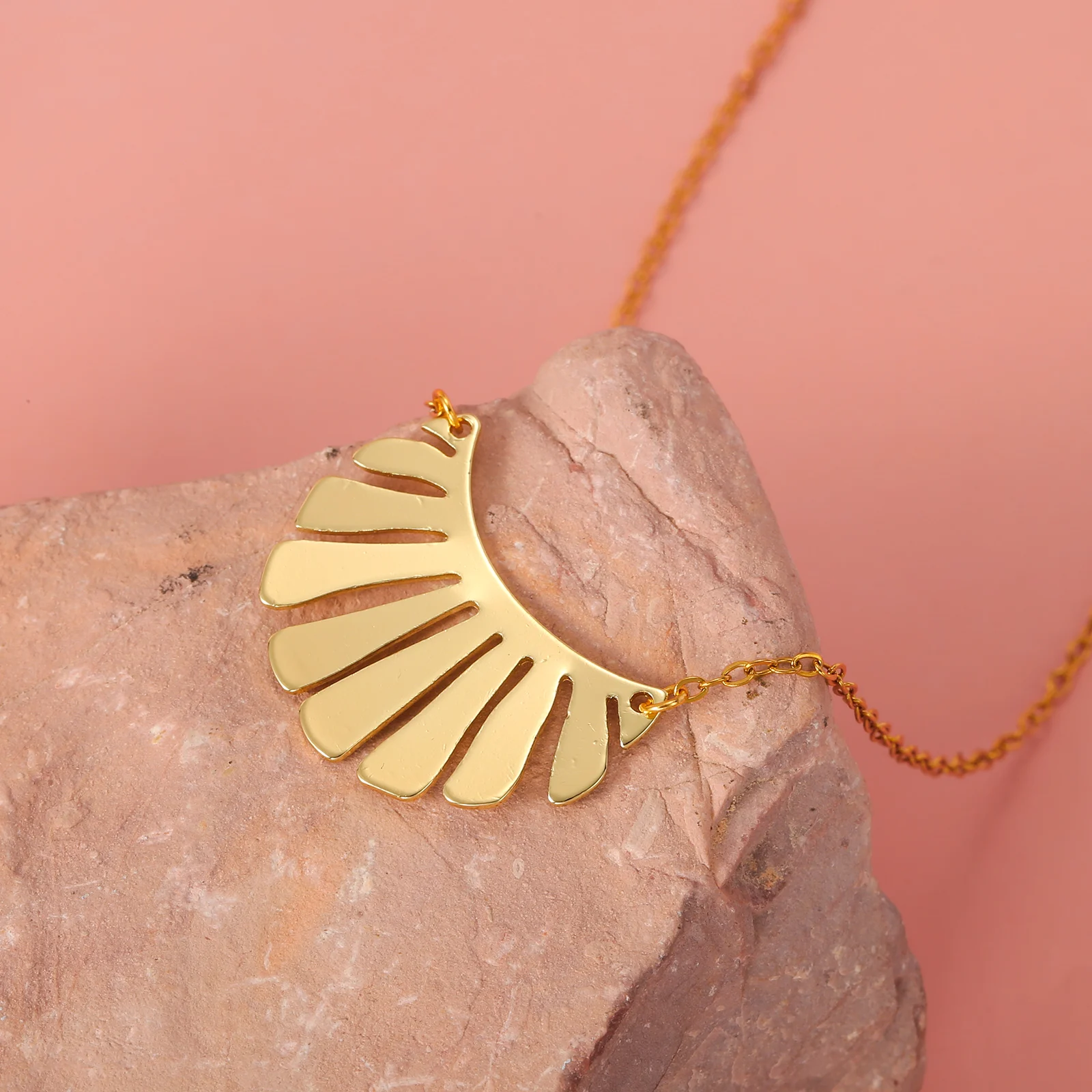 Golden Stainless Steel Fan Shape Pendant Necklace Minimalist Boho Jewelry Gift For Women