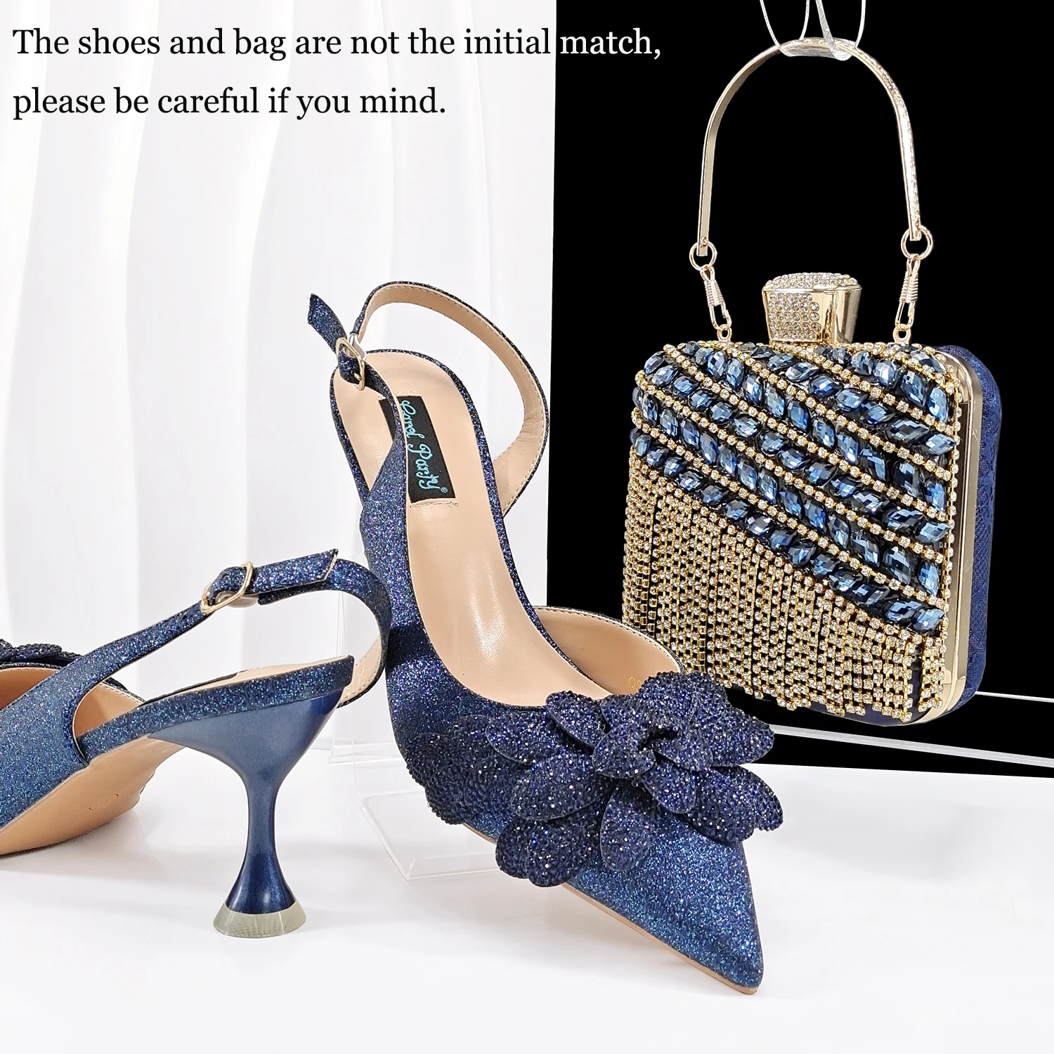 Slingback Heel Formal - สินค้ามาใหม่ รองเท้าส้นสูงแบบสลิงแบ็คประดับเพชรและไข่มุก สีกรมท่า ดีไซน์หรูหราสำหรับผู้หญิง กระเป๋าถือหูหิ้ว รองเท้าส้นคริสตัลสำหรับงานพรอมและงานทางการ