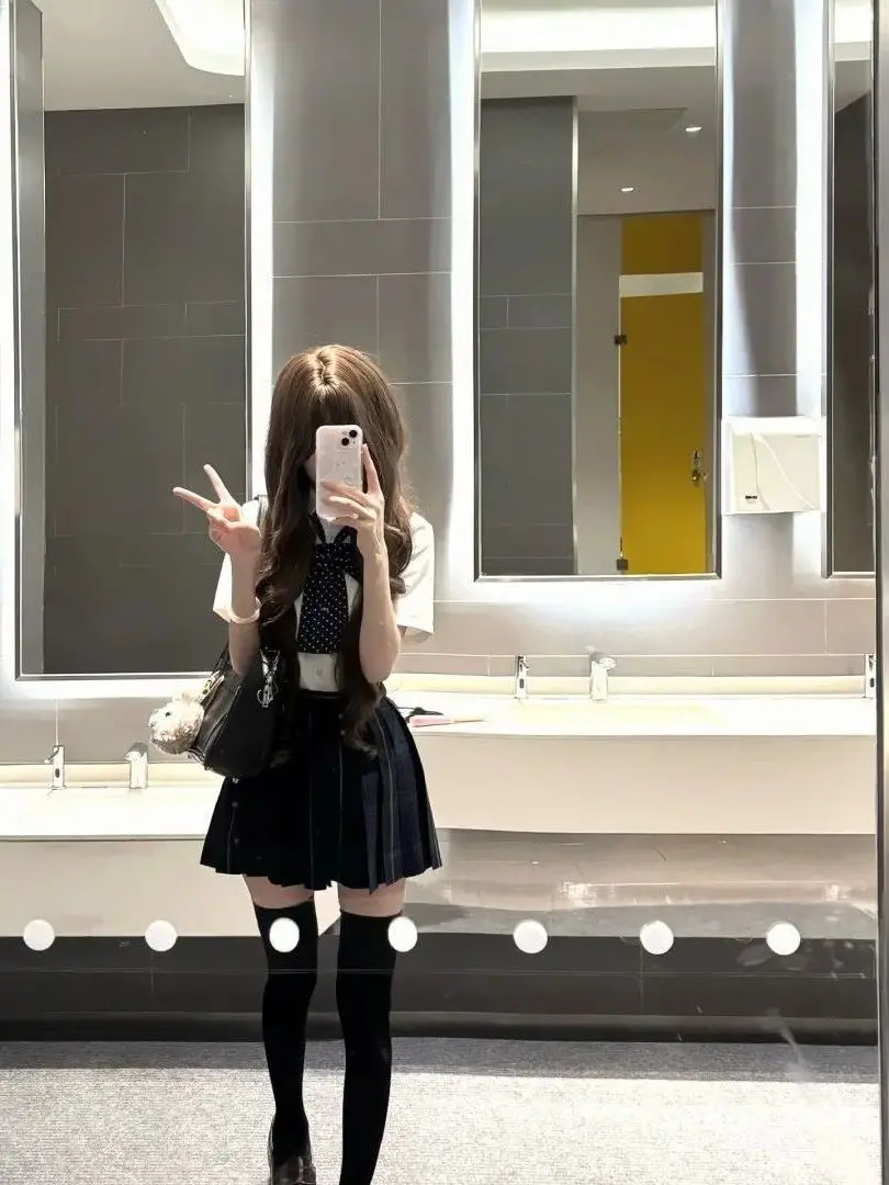 JK Summer Uniform Knitted Vest Sweater Set College Style Short Skirt Plaid Skirt Ensemble Breathable Polyester Fabric Button ... view 5