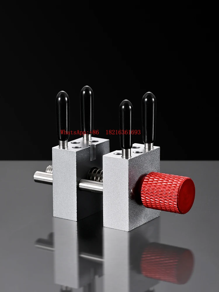 Multi Functional Handheld Workbench Is A DIY Tool Suitable for Making Small Fixed Component Models