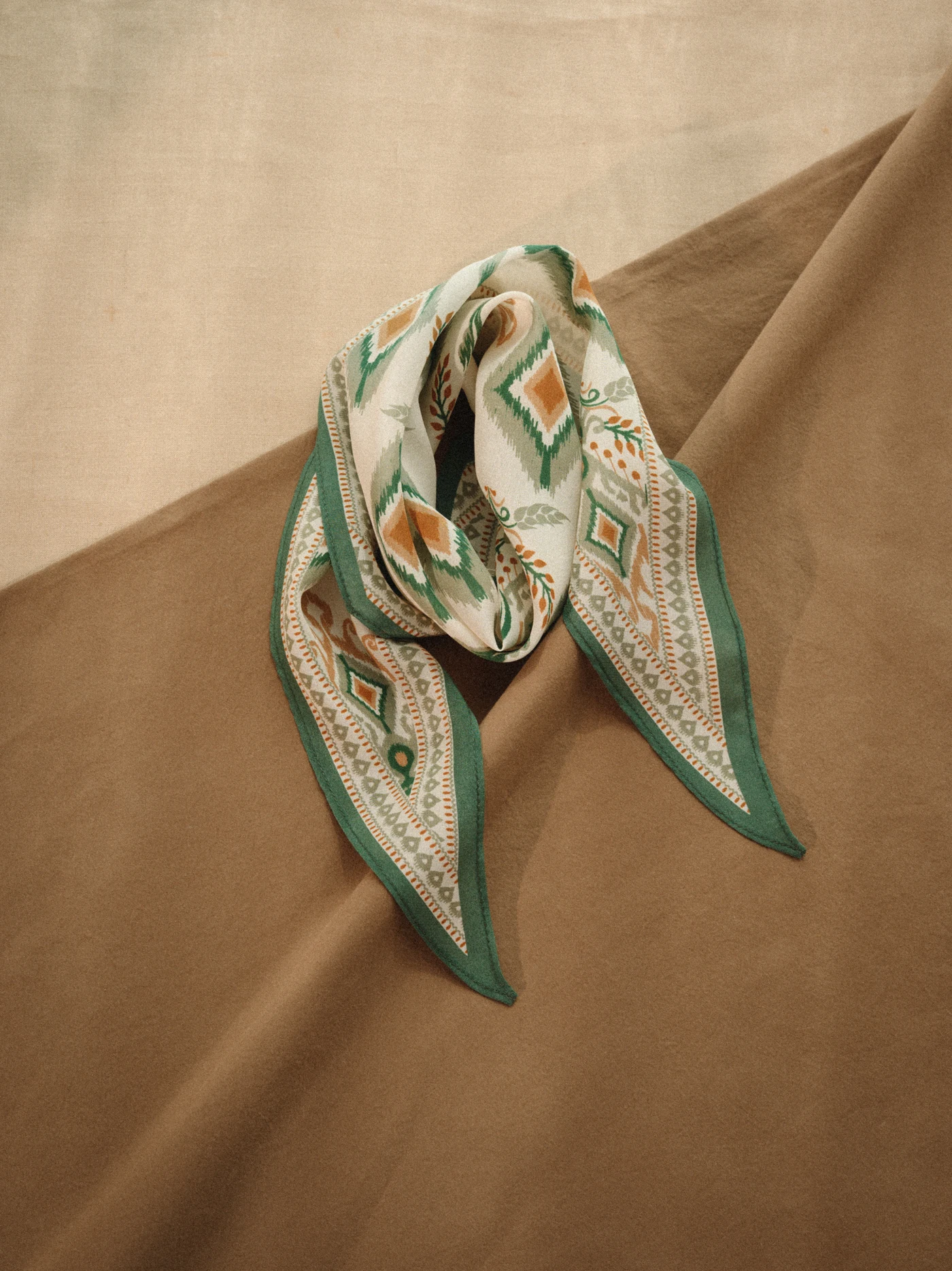 

GOTAN Ethnic Flower Weave 100% Silk Green Orange Color Block Ikat Silk Holiday Hairband Diamond Sash Women's Scarf