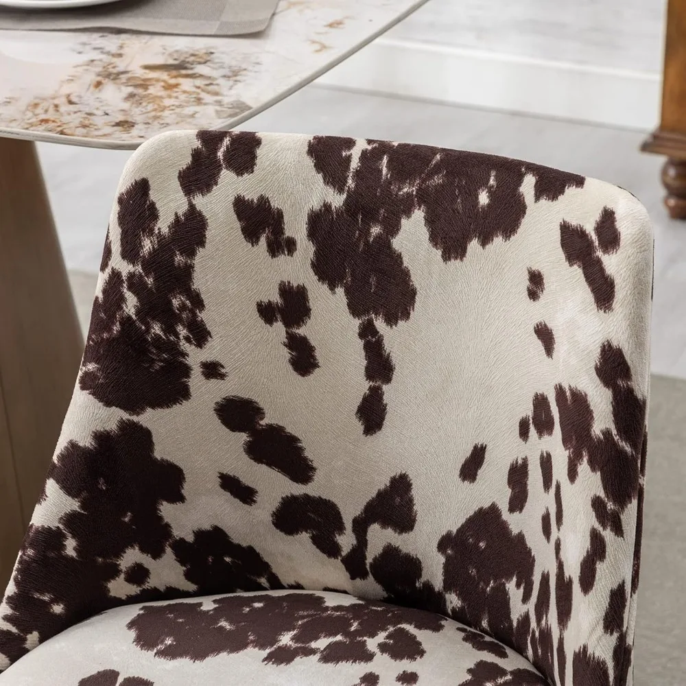 زوج من الكراسي المنجدة المخملية الحديثة في منتصف القرن مع زخرفة رأس الأظافر ووسائد من الكتان على أرجل خشبية #4