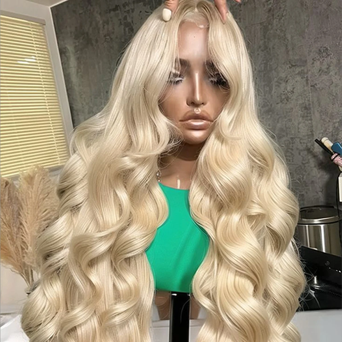 

30 inch 613 Blonde 13x4 HD Lace Front Human Hair Wig Pre Plucked Brazilian Body Wave Lace Front Wig 13x6 220% Density For Women