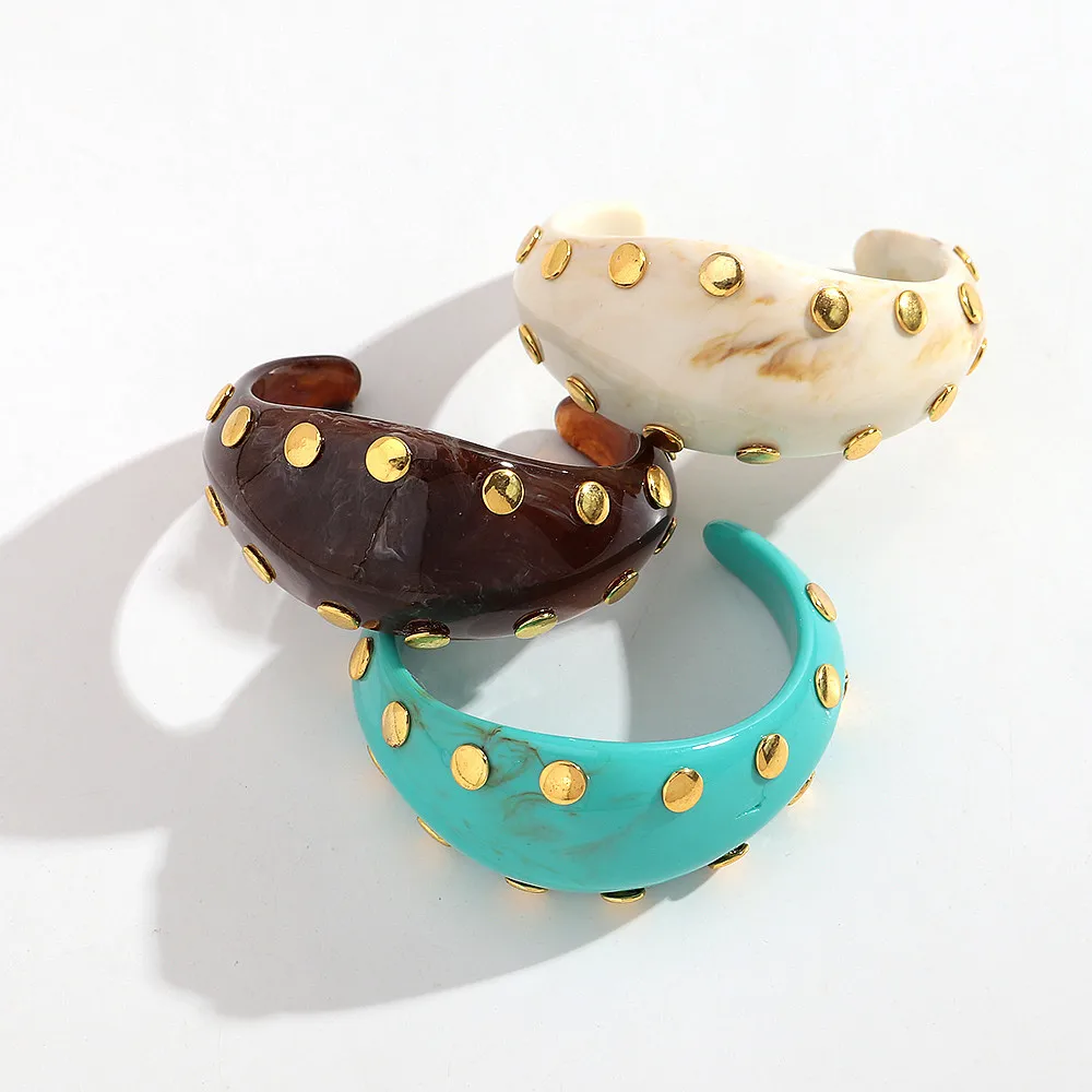 Retro Marbling Acrylic Irregular Rivet Open Cuff Bangle for Women Punk Resin Studs Geometric Wide Bracelet Fall Winter Jewelry