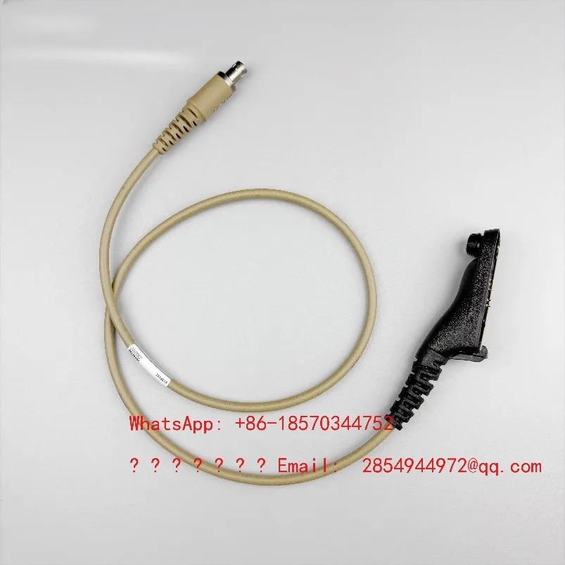 2026     V60/50/20 PTT 9-pin Outlet, To Motorola APX Connector