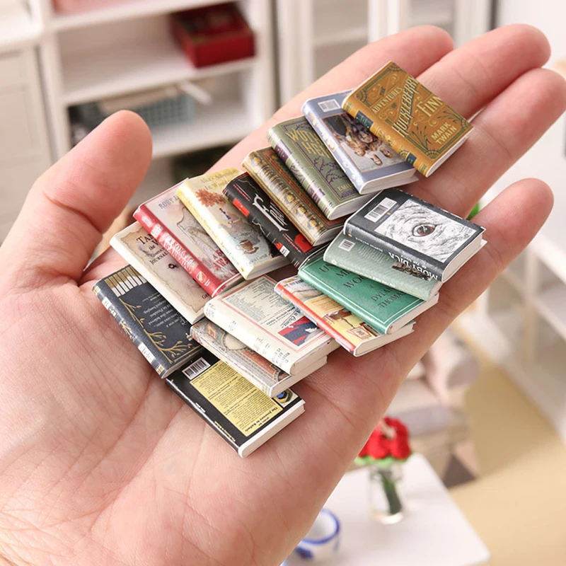 1:12 Miniatures Items Dollhouse Books Assorted Retro Vintage Mini English Book Pretend Play Toys Doll House Decor Accessories