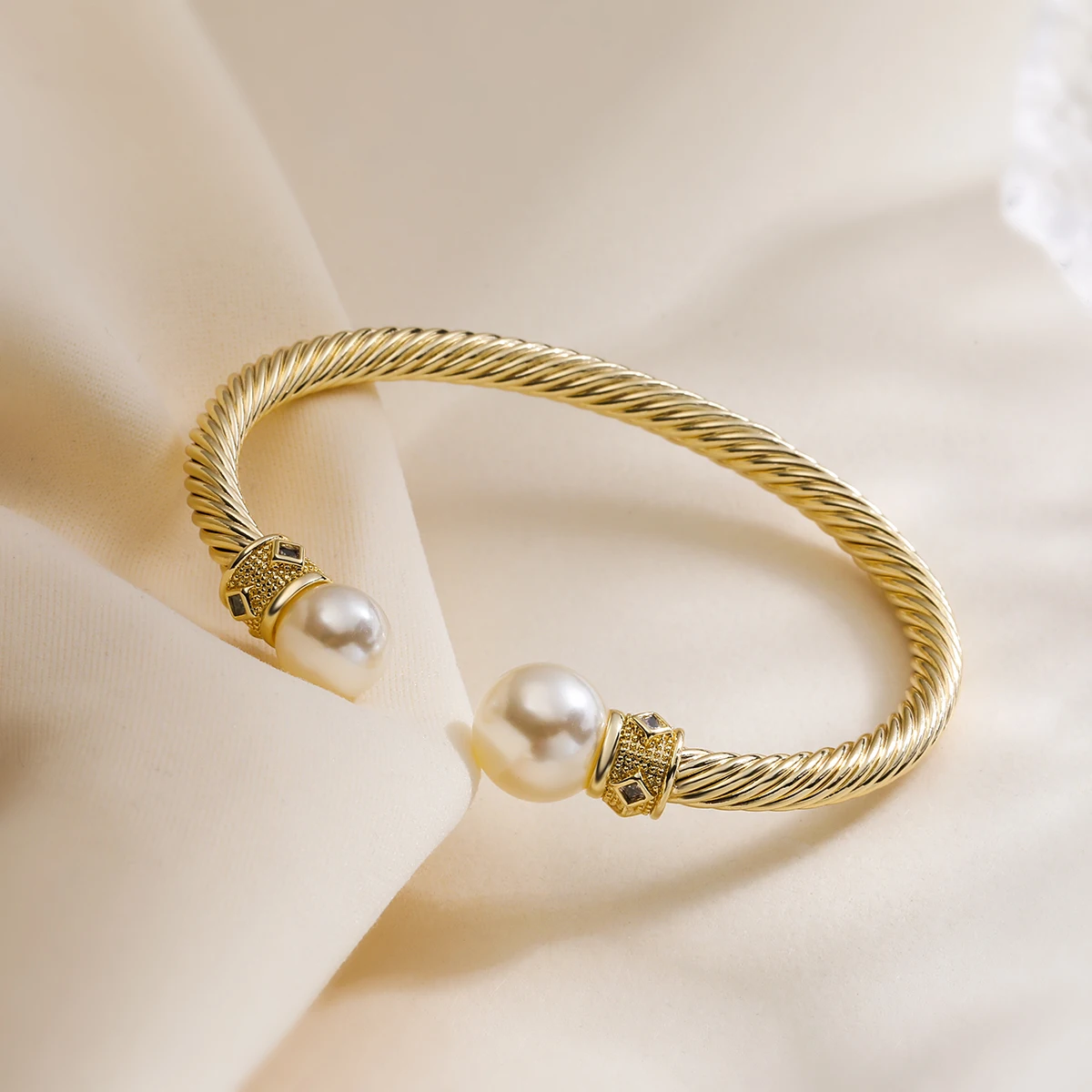 2024 New Arrival Gold Color Vintage Bohemian Jewelry Delicate CZ Zircon Pearl Bangles For Elegant Women