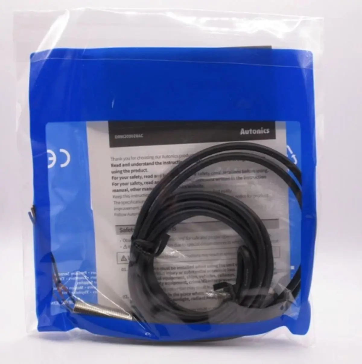 PRD12-4DP - Cylindrical Inductive Long-Distance Proximity Sensors