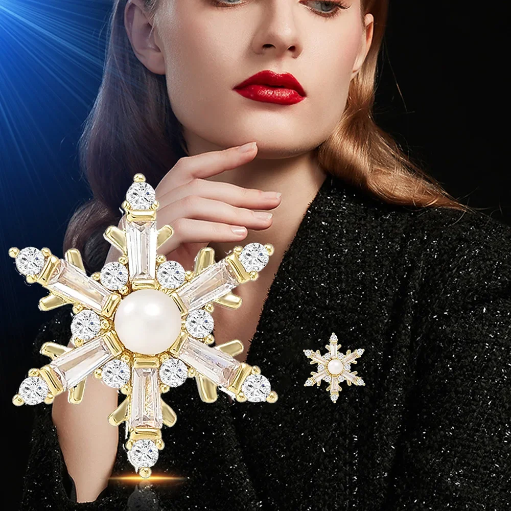 

Exquisite Snowflakes Rhinestone Brooches Pins for Women Girls Delicate Shining Badges Female Coat Clothes Accessories