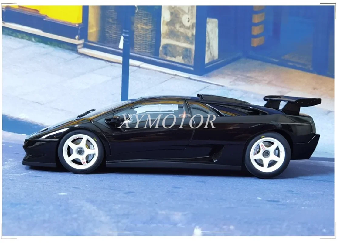 AUTOart 1/18 dla Lamborghini DIABLO SV-R Diecast Model samochodu zabawki Hobby prezenty czarny/żółty kolekcja ozdoby wyświetlacz