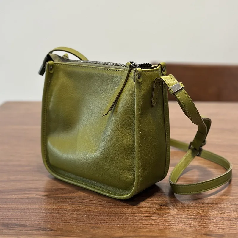 Johnature Spring/Summer Small Bag Genuine Leather 2026 New Women Bucket Bag Outward Commuting Simple Shoulder Crossbody Bags