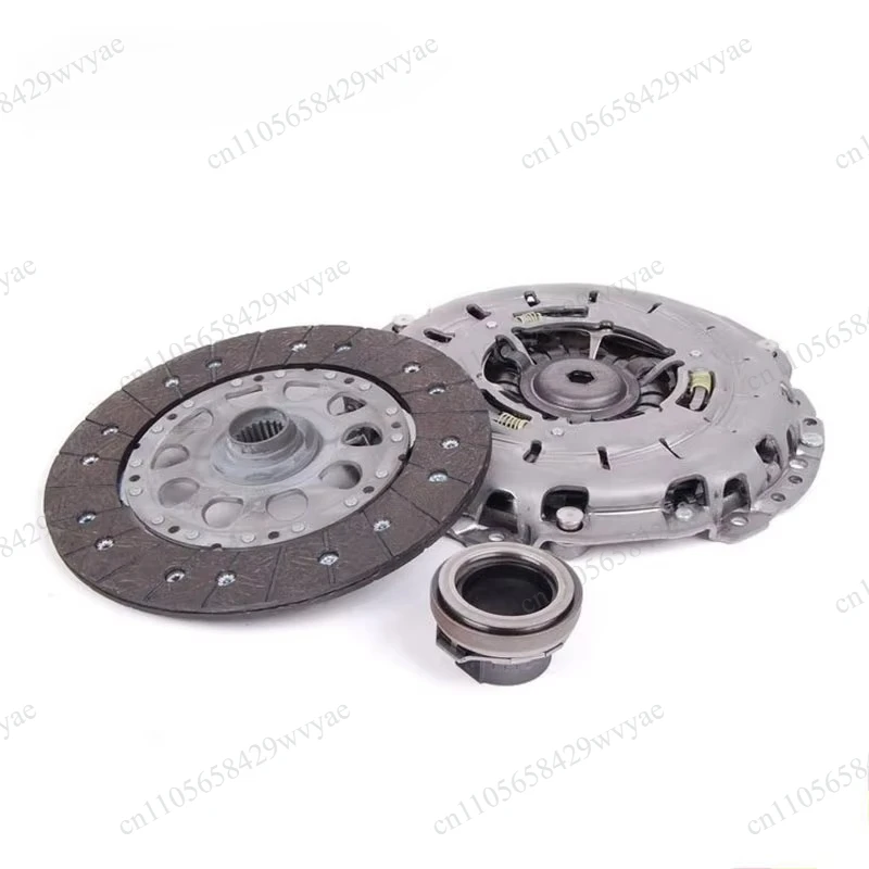 OEM Clutch Kit, Part Number 21207531556, Fits E46 E90 E92 E61 E83