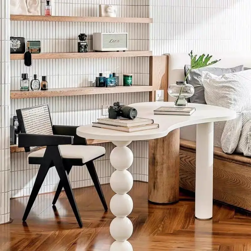 Quiet wind, solid wood desk, small apartment art, writing desk