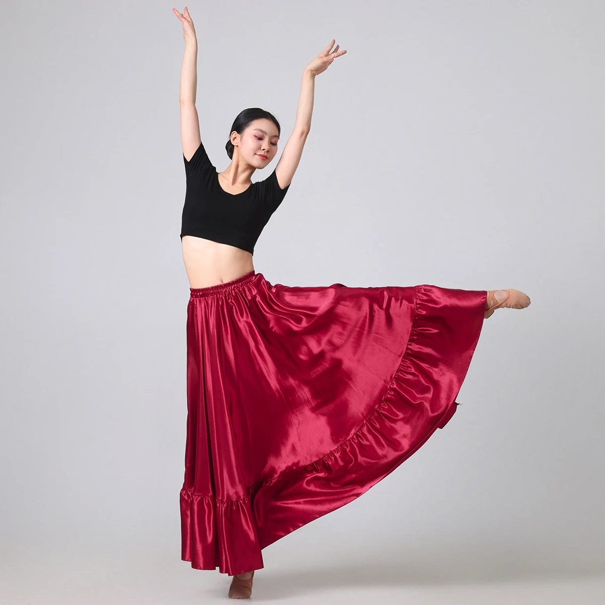 Women's Long Flared Circle Skirt -Satin Flared Full Skirt Boho Vintage A-line Maxi Skirt for Dancing, Party, Daily Wear Skirts
