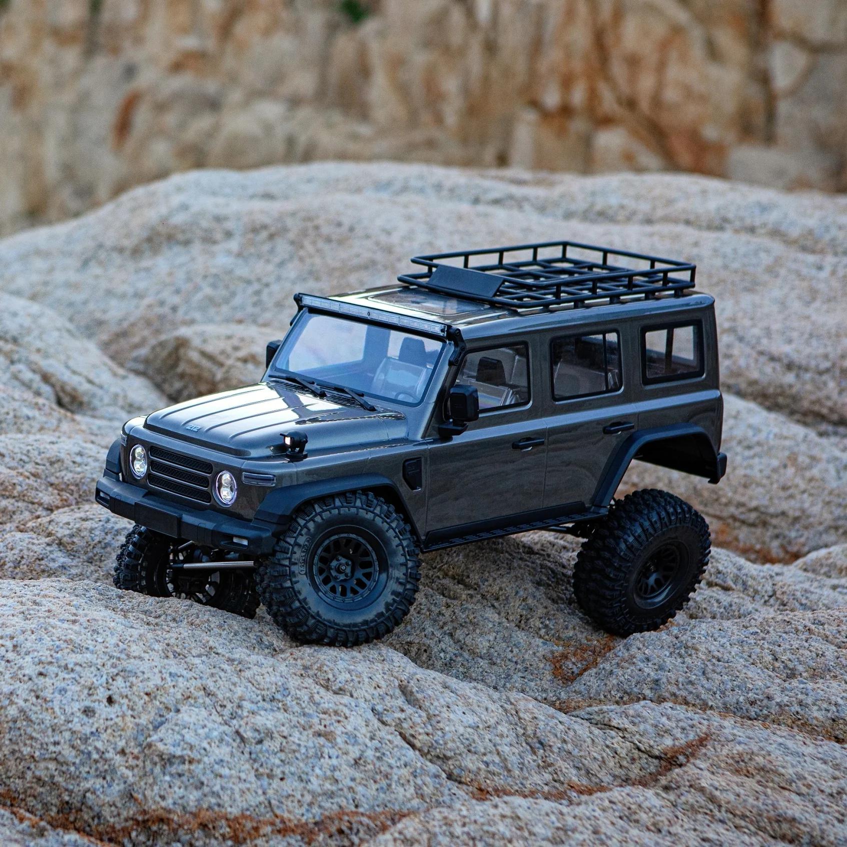 Yikong Rc Crawler 1:8 Scale 4WD Electric Off Road Climbing Yk4084 212 Differential Lock Dual Speed Led Lights Official Licensed