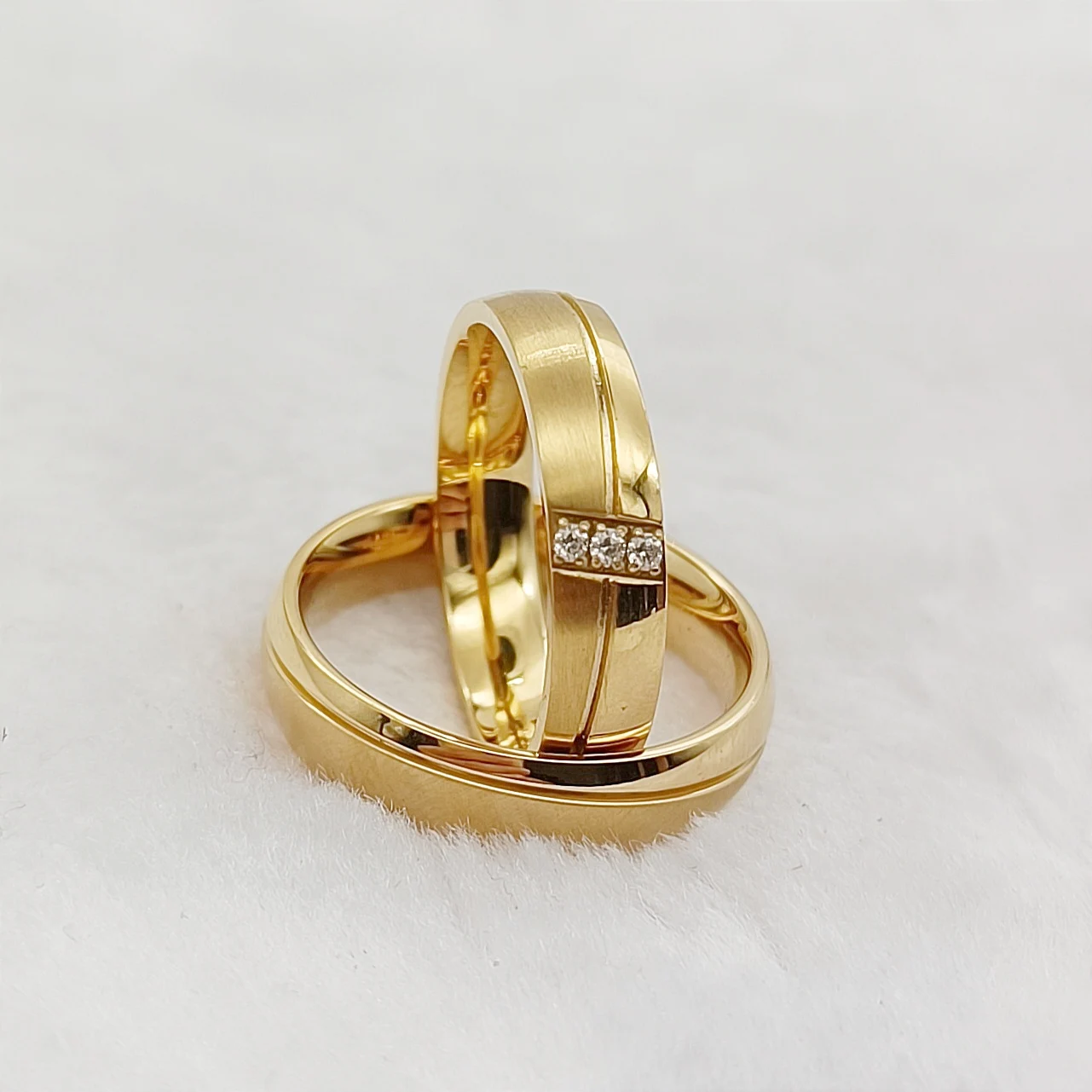 2pcs 18k Gold Plated Wedding Rings Set for Couples Surgical Stainless Steel Fashion Jewelry Alliance