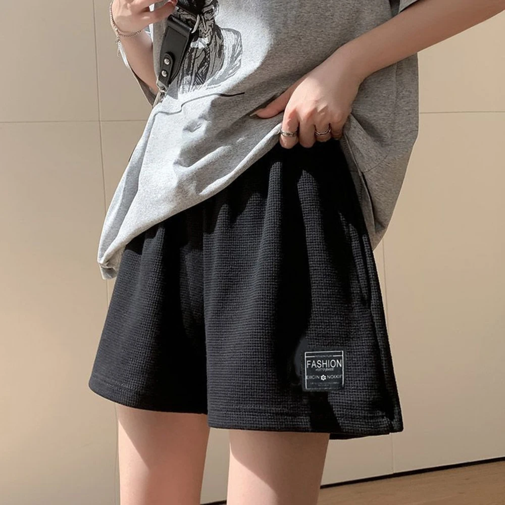 

Solid Color Women's Casual Waffle Texture Shorts in Relaxed Fit with Breathable Polyester Fabric for Summer Wear