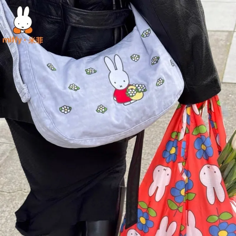 

Miffy Fashion Shoulder Bag with Exquisite Embroidery Pattern Versatile Casual Crescent-shaped Bag for Travel Gift for Women