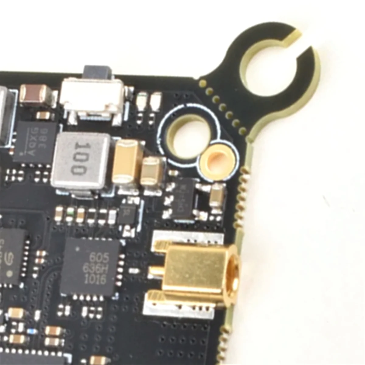 AA87C 5.8G 1000mW 48CH VTX แรงดันไฟฟ้าขาเข้า 7-26V เครื่องส่งสัญญาณ 25 1000mW สําหรับระยะยาว RC เครื่องบิน FPV Drone