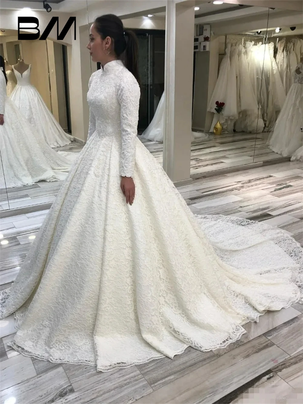 Graceful Muslim Lace Wedding Dresses Customized High Neck Long Sleeves Appliques Beaded Arabic Bridal Gowns Islamic Bridal Gown