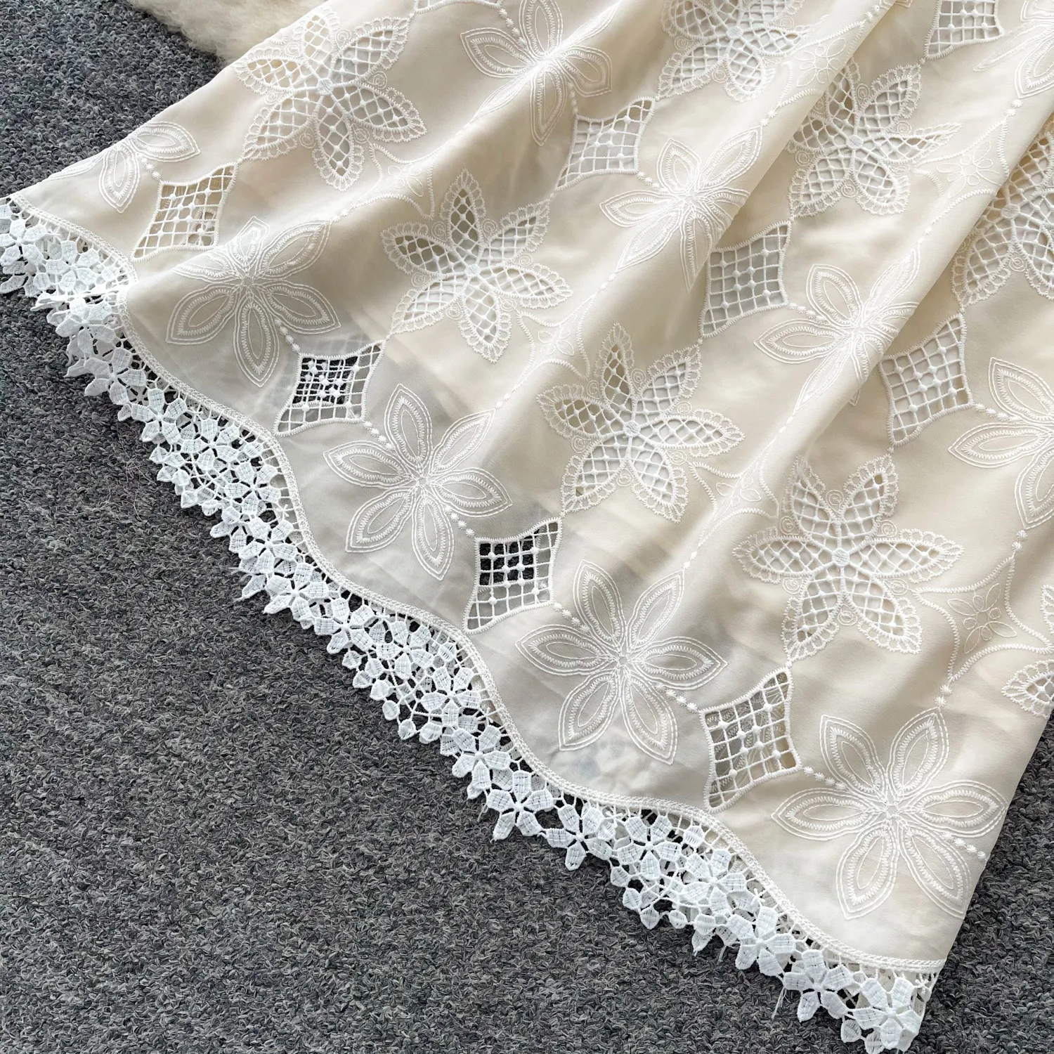 Vintage Lace Embroidery Two-Pi - Embroidery Blouse recension och pris