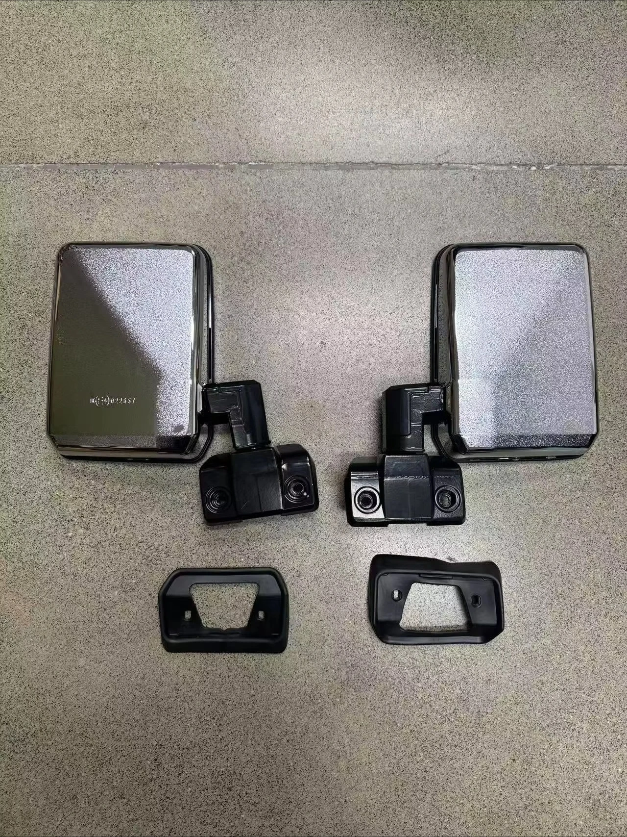 Car Accessories SIde Mirror for Land Cruiser LC79 FJ75 76 78 70 Rear Vive Mirror LC79 Mirror OEM 87910-60142 87940-60372