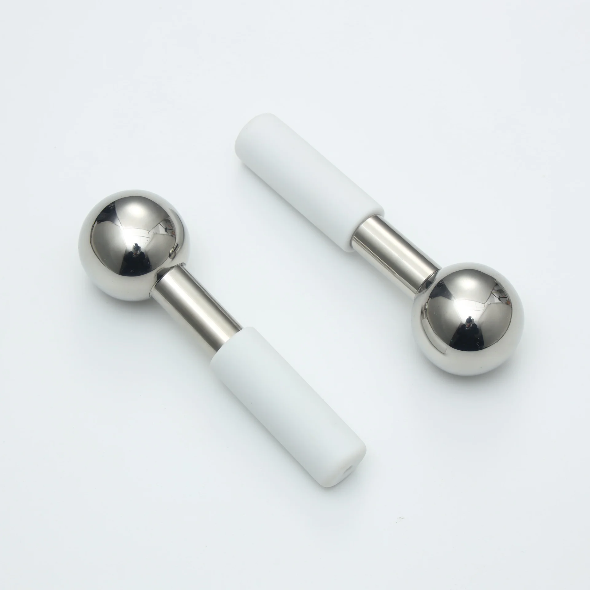 Mini 2pcs Ice Globes Stainless Steel Cryo Sticks for Face Eye Facial Cold Roller Cooling Globe for Puffiness Wrinkle Dark Circle