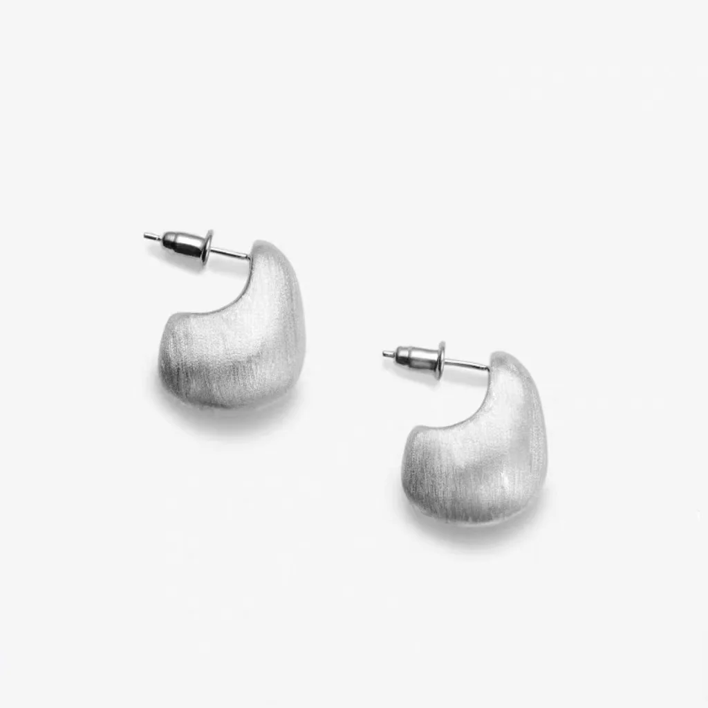 

Jenny&dave Plain Silver Square Earrings For Women Silver In Color Women's Earrings Ear Cuffs