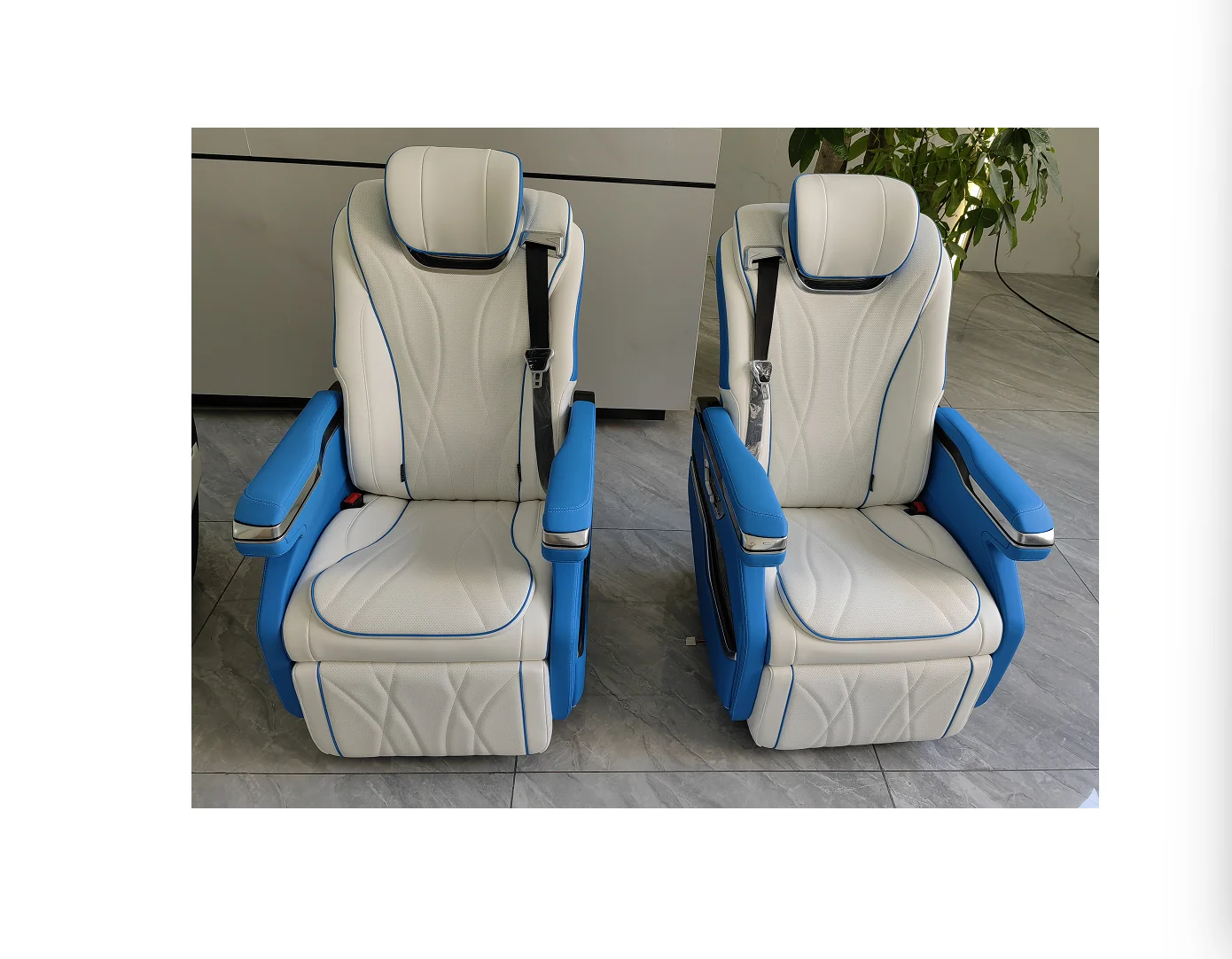 

Factory Commercial Recliner Van Seat With Massage Comfortable for Vito W447 V Class Hiace Sprinter