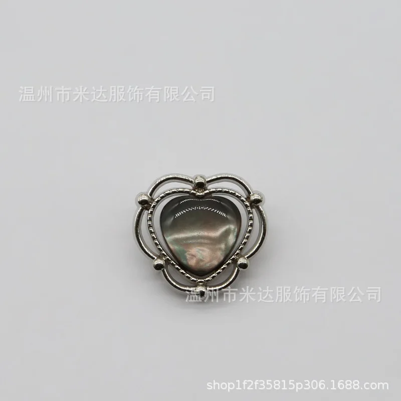5 قطعة ضوء الفرنسية الفاخرة أنيقة الراتنج القلب زر معدني أزياء المرأة دعوى تريكو معطف DIY بها بنفسك ديكور زر الخياطة الملحقات