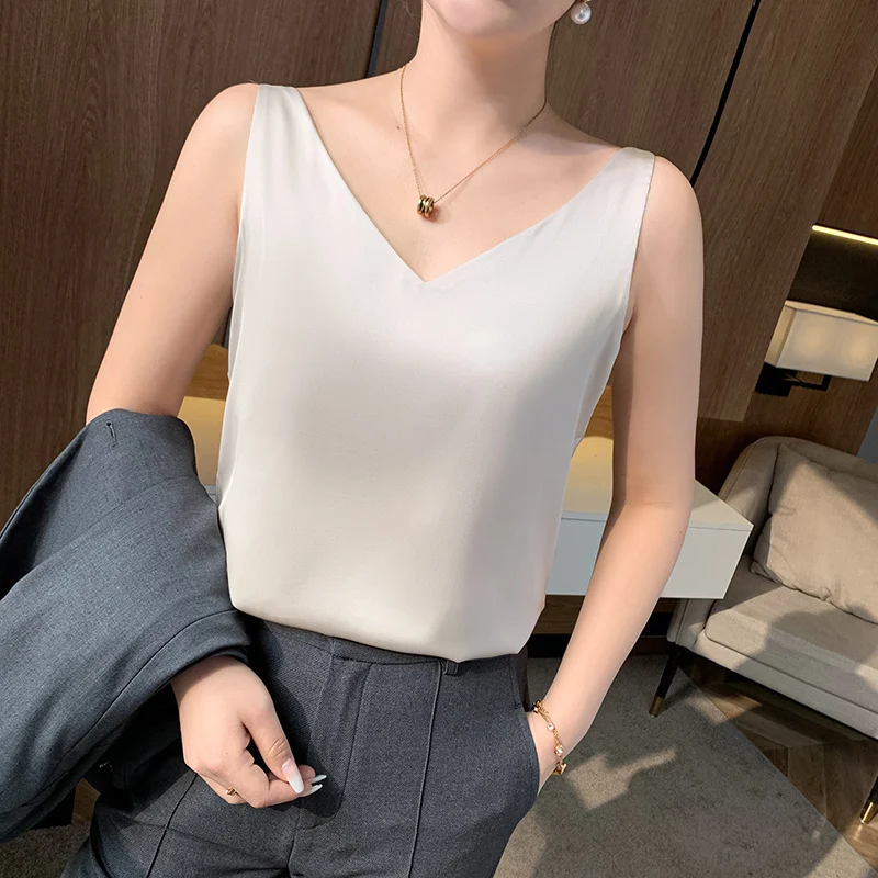 

Summer Women New Ice Silk Suspender Top Fashion V-neck Pullover Versatile Short Sleeve Solid Color Strap Breathable Inner Layer