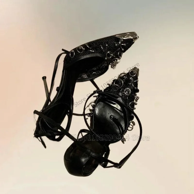 메탈 서클 장식 블랙 포인티드 토 펌프스 앵클 버클 스트랩 여성 신발 얇은 하이힐 패션 파티 2025 여성용 신발