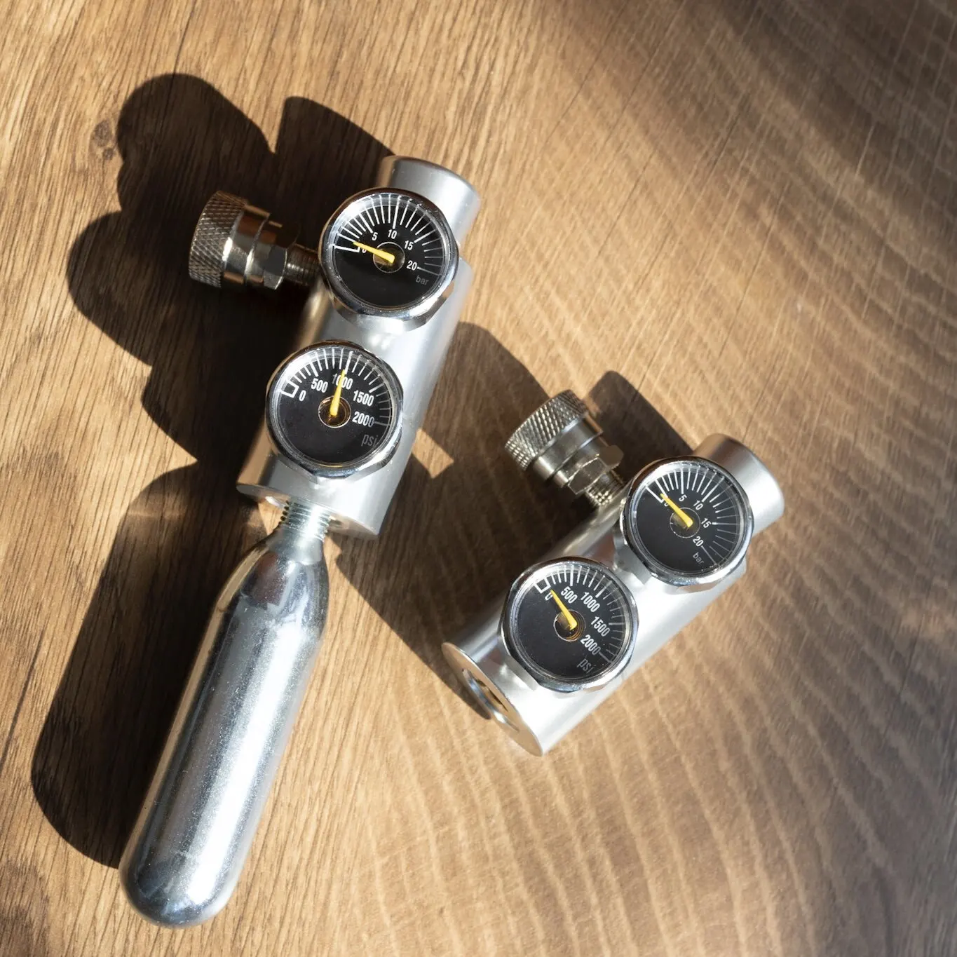 Pneumatic Coffee Machine Dual Gauge Pressure Reducing Valve, All Aluminum Push Type Constant Pressure Regulator 9bar