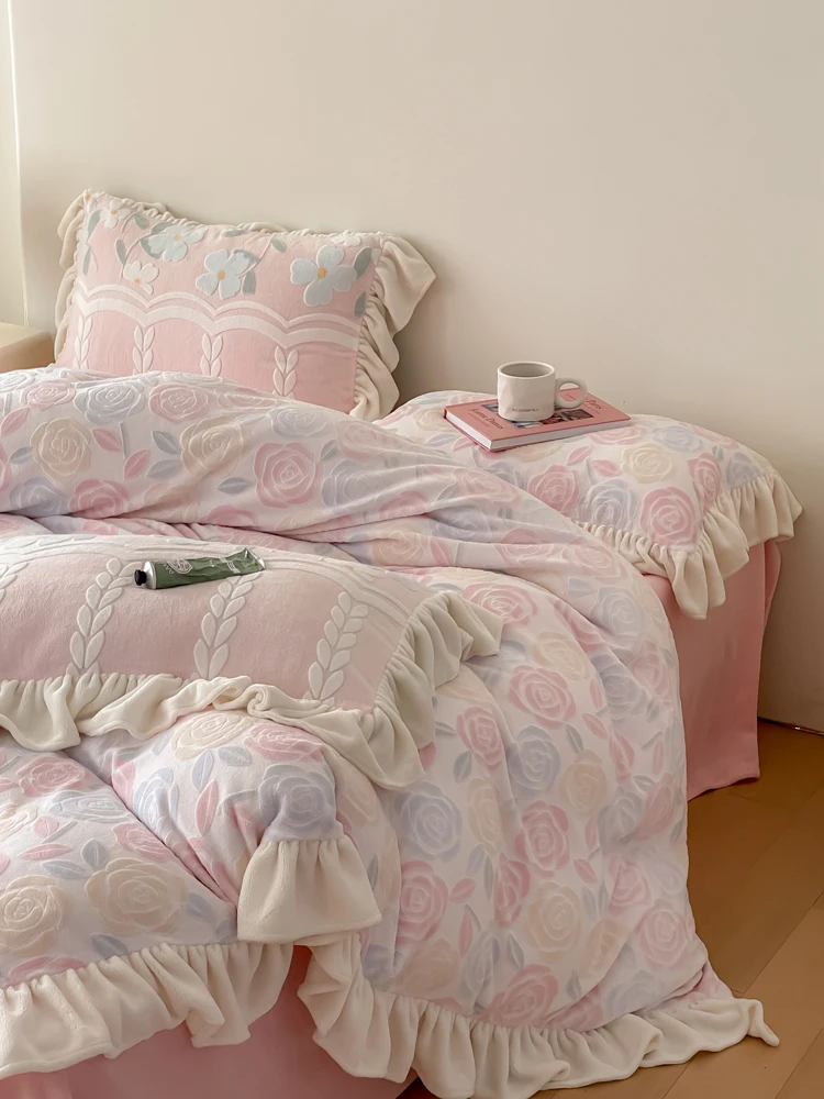 Imagem -03 - Rose Velvet Cama Conjunto com Renda Babados Capa de Edredão Conjuntos de Consolador Leite Macio Inverno Romântico Lençol Eldense Novo