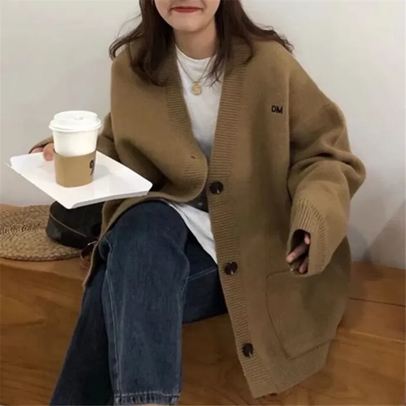 Korean Version of The New Solid Color Embroidery Student Casual V-neck Lazy Knit Cardigan Coat for Women's Autumn and Winter