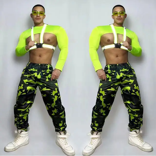 Tops verdes fluorescentes para hombre, pantalones de camuflaje, traje de tirantes reflectantes para club nocturno, Dj, Ds, ropa de baile de Gogo