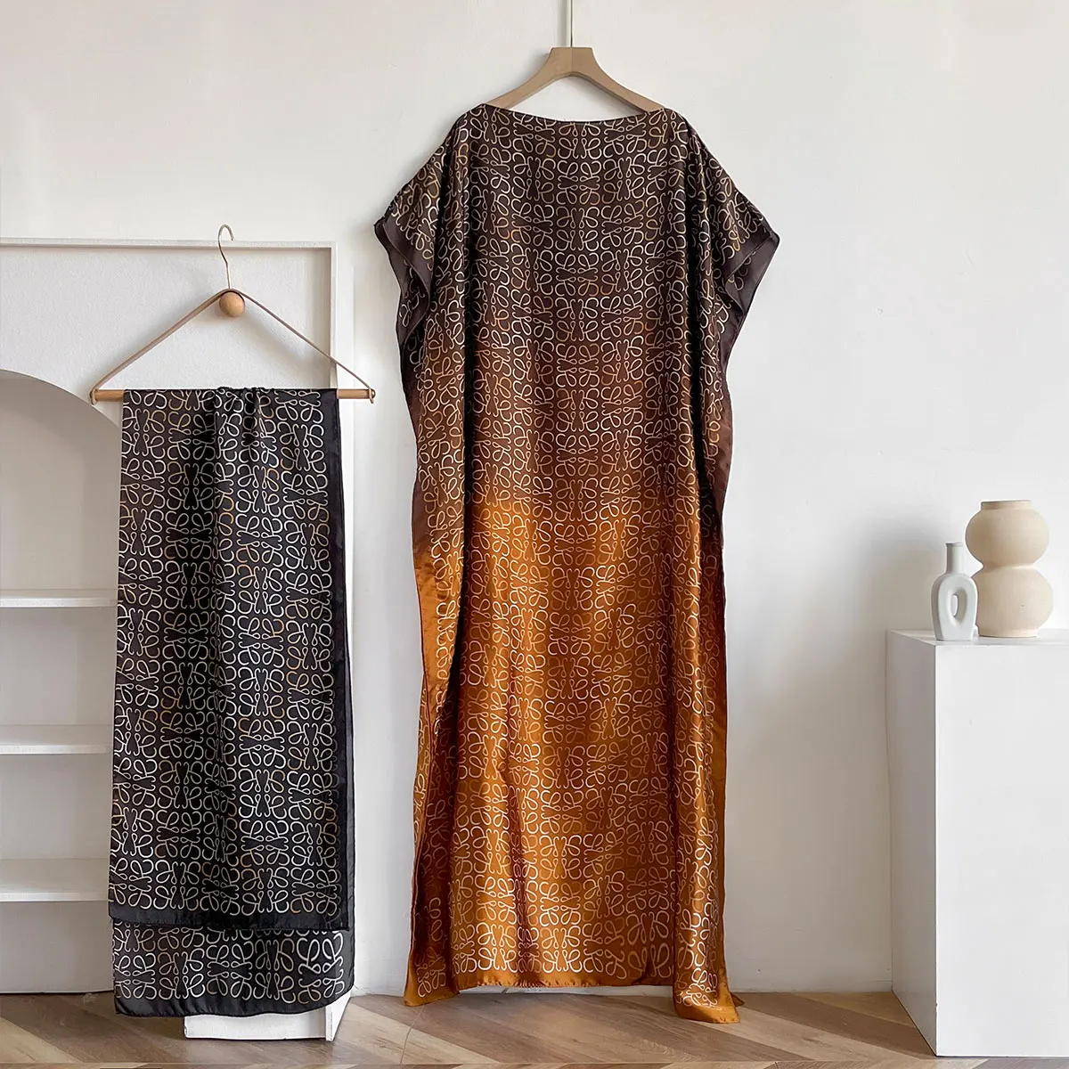 New 2025 Dubai Abaya For Women Summer Short Sleeve Cotton Dress Gold Stamping Loose Lady Maxi Islam African Dress With Big Scarf - view 2
