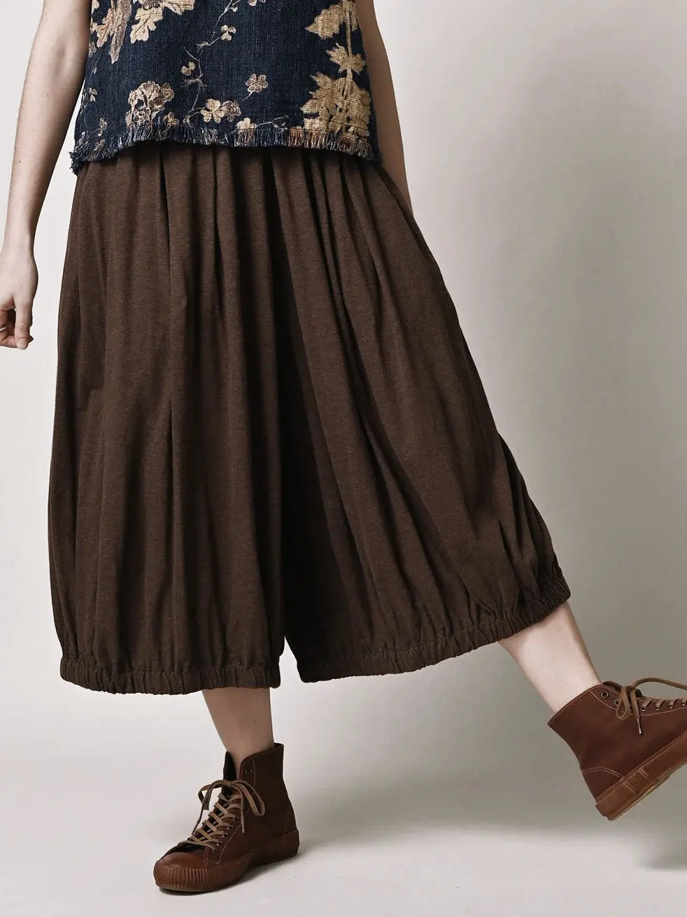 

Japanese Style Bamboo Cotton Knitted Wide Leg Pants Loose Fit Casual Lantern Pants Seven Tenths Length for Women